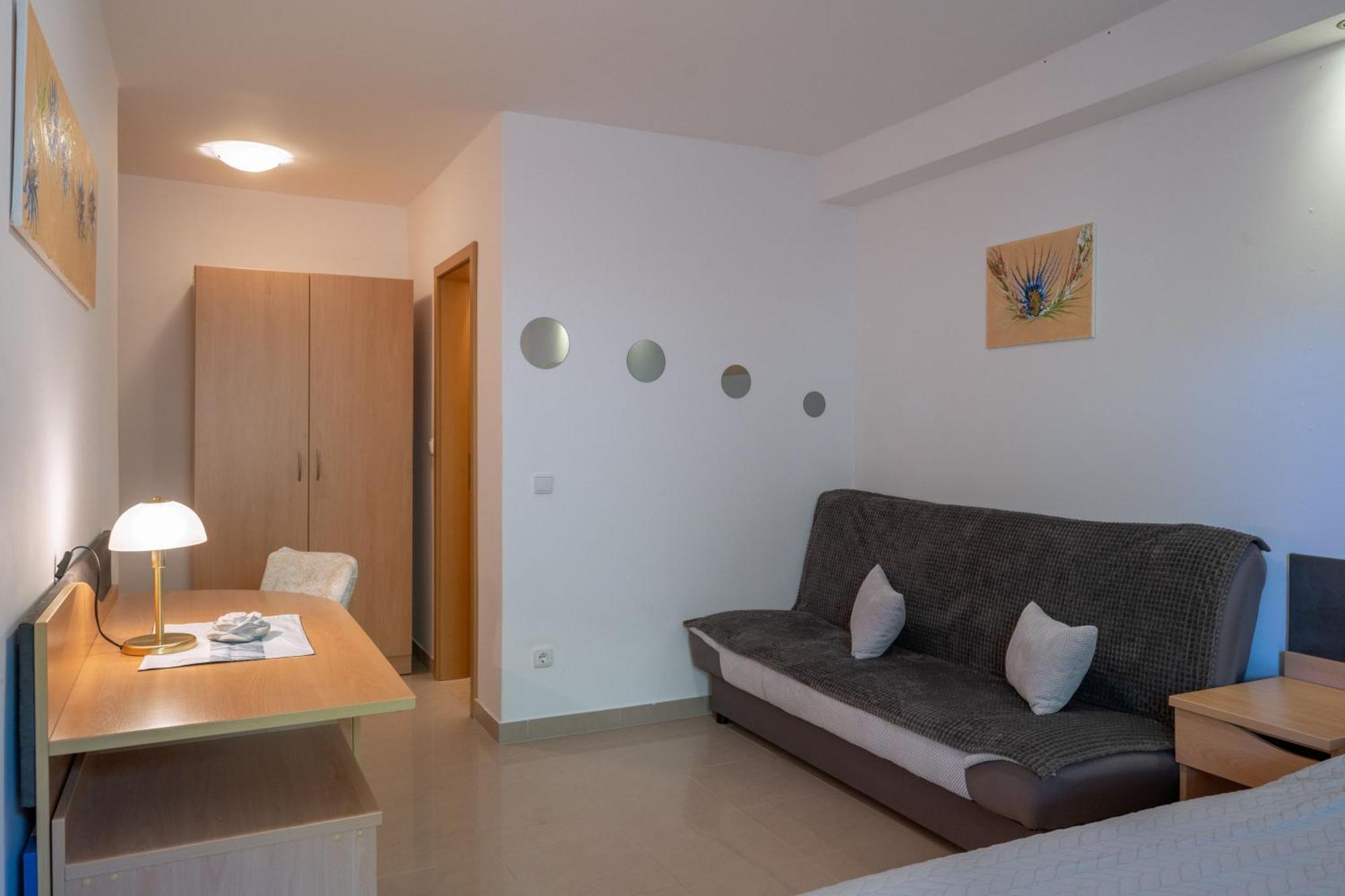 Apartmani Marelic - Sun Beach Завалатіца Екстер'єр фото